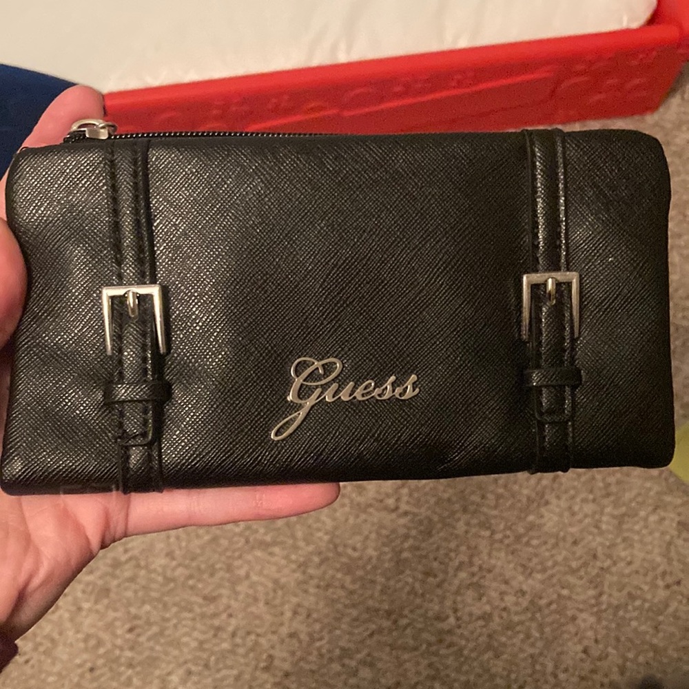 Guess wallet